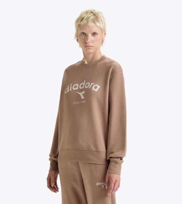 Diadora Sweatshirt Crew ATHL. Logo Light Brown Hazelnut  (502.180634-30048) - MerkenOutlet