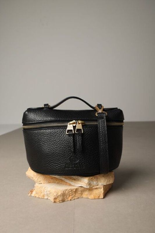 Fred De La Bretoniere Lori Zwarte Handtas  (FR003000151W-1000) - MerkenOutlet