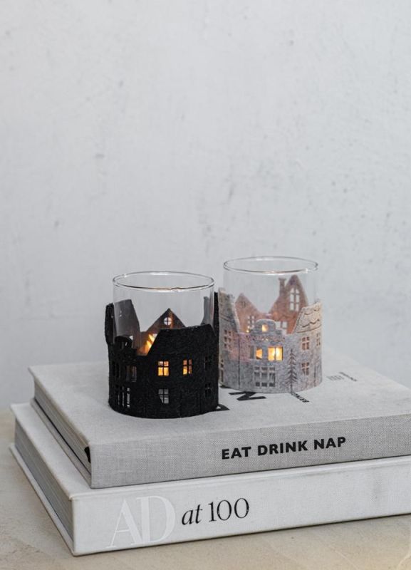 Jens Living Vilten Theelichthouder Grachtenpand Zwart  (25258) - MerkenOutlet