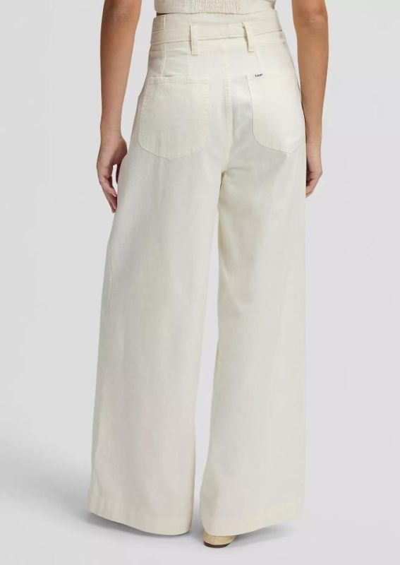 Lee Regular Lightweight Pleated Trouser Natural  (112378295 natural) - MerkenOutlet