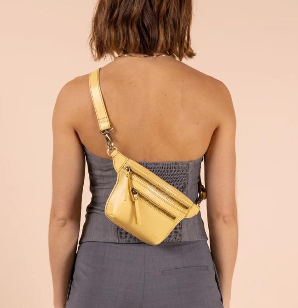 O My Bag Beck's Bum Bag Butter Yellow Classic Leather  (OMB-E129BYV) - MerkenOutlet
