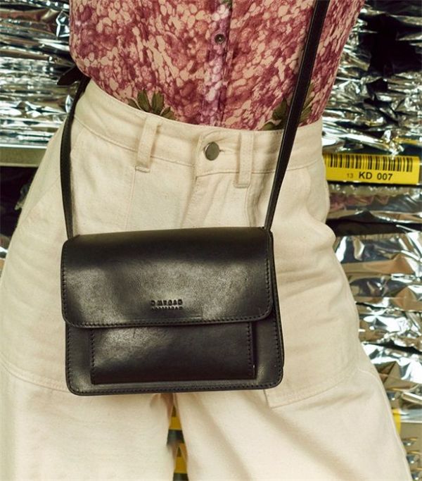 O My Bag Harper Mini Black Classic Leather  (OMB-E155CV) - MerkenOutlet