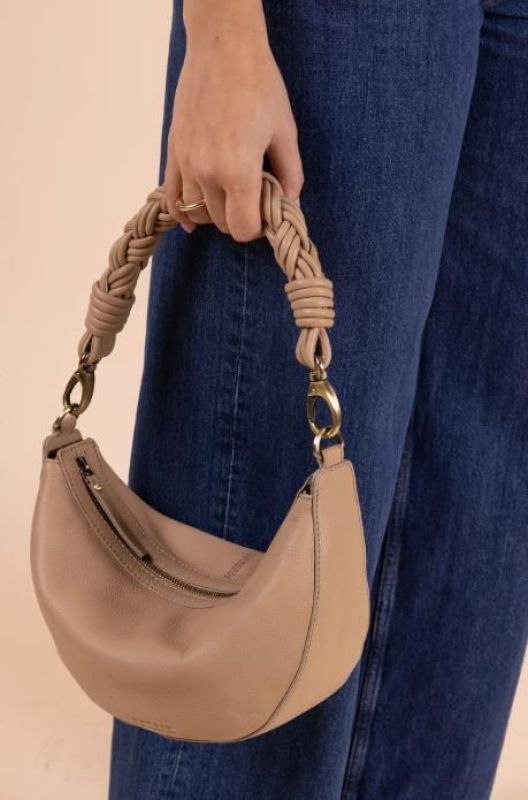 O My Bag Leo Twisted Handle Sand Soft Grain Leather  (OMB-E174S) - MerkenOutlet