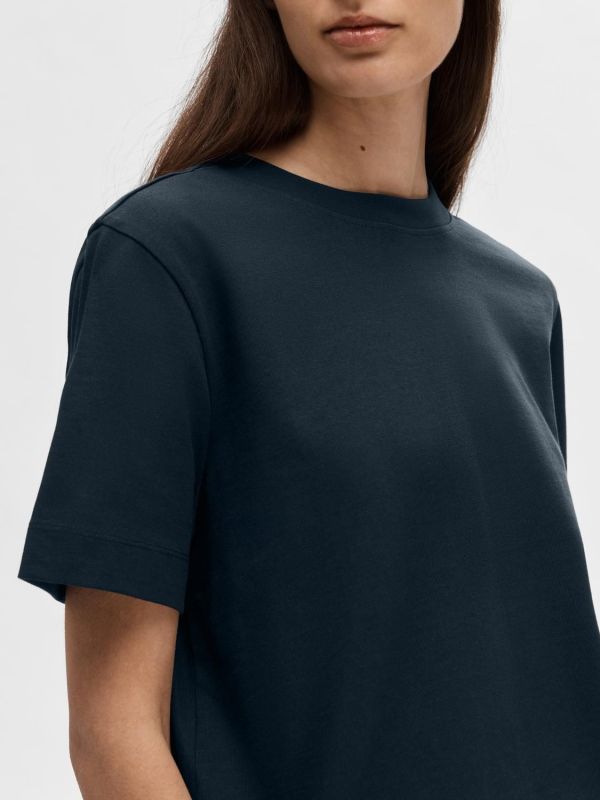 Selected Femme Essential SS Boxy Tee Noos Dark Sapphire  (16087919-dark sapphire) - MerkenOutlet