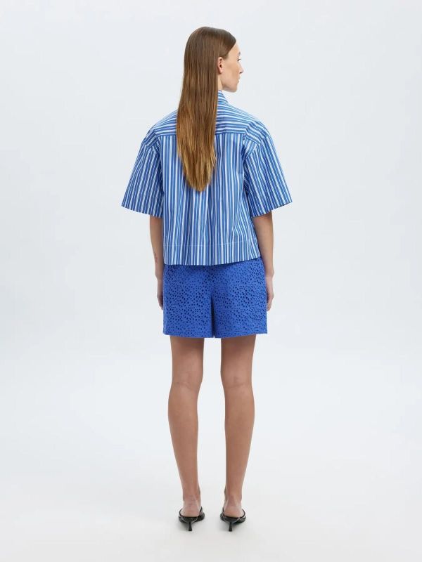 Selected Femme Flaerke HW Wide Broderi ANG Short Dazzling Blue  (16097773 dazzling blue) - MerkenOutlet