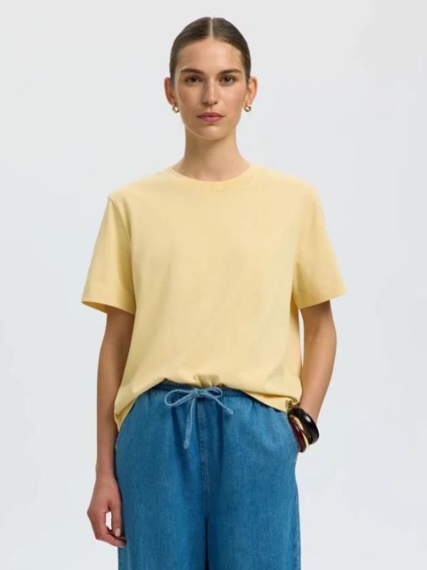 SLF Essential SS Boxy Tee Italian Straw  (16087919 italian straw) - MerkenOutlet