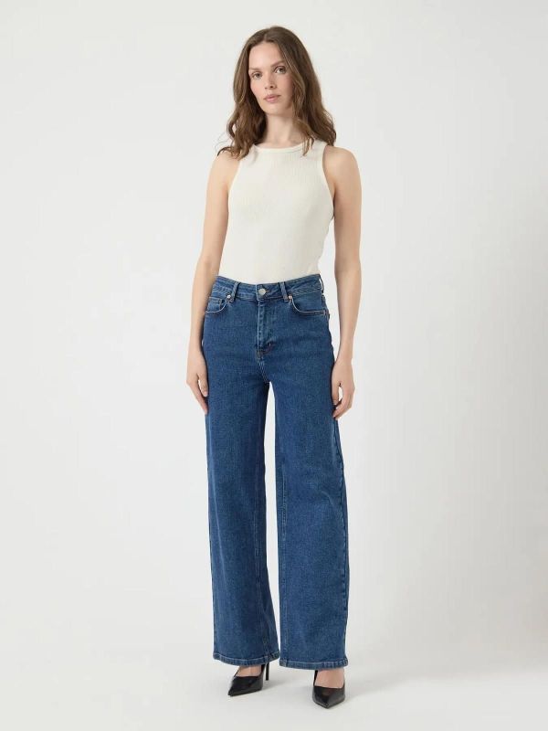 Y.A.S. Rosie HW Straight Jeans Medium Blue Denim  (26038508 MEDIUM BLUE DENIM) - MerkenOutlet