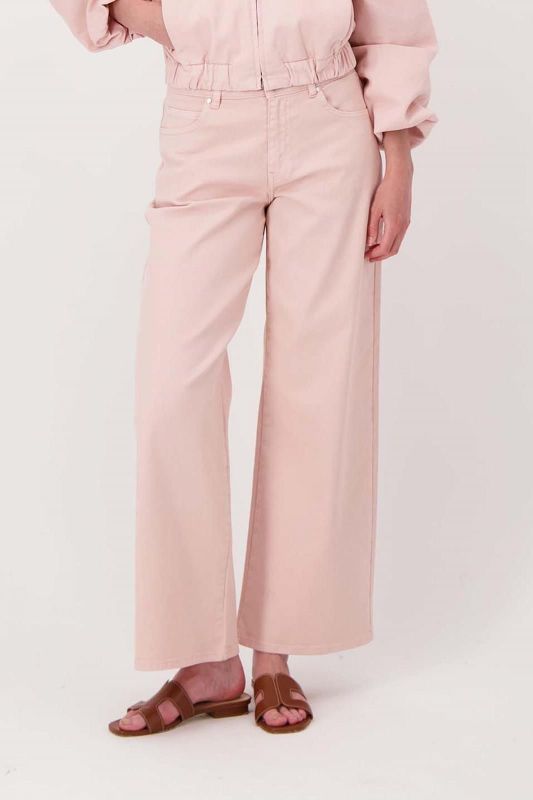 Zusss Wijde Modal Broek Crispy Pink  (0303-0024/2201) - MerkenOutlet